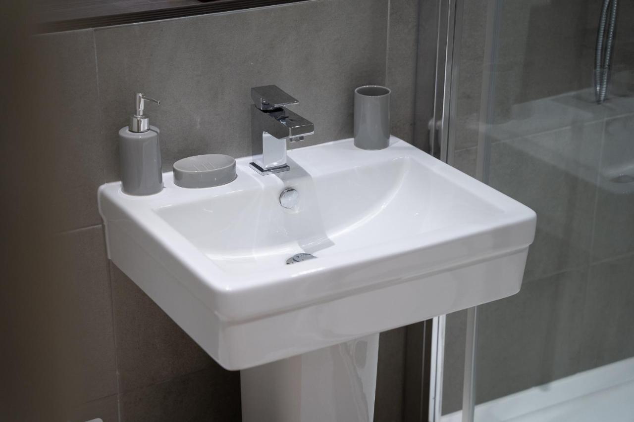 Modern 1-Bed Apartment - City Centre - Free Wi-Fi - New - Manchester Esterno foto